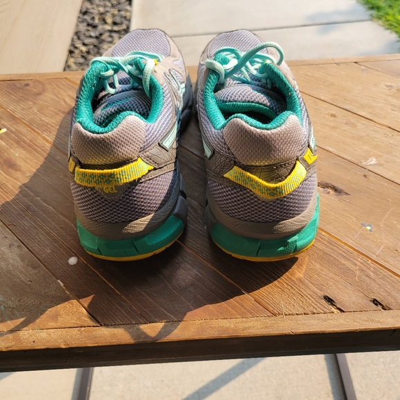 Asics Gel Sonoma ! Woman's size 10 with bonus trav - Picture 7 of 11